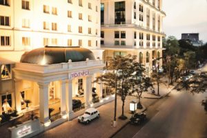 Khách Sạn Movenpick